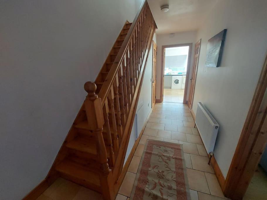 3 Bed Semi-Detached House In A Quite Estate Villa Bruff Exterior photo